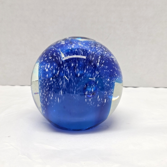 Paperweight - Picture 3 of 6
